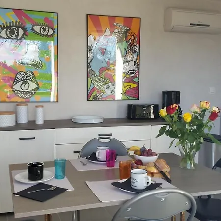 Le Clos Des Oiseaux 4*