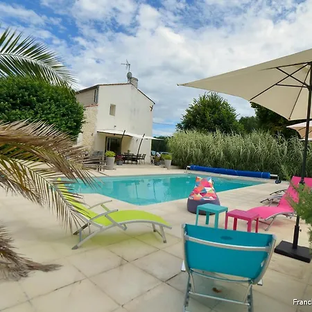 Le Clos Des Oiseaux Bed & Breakfast