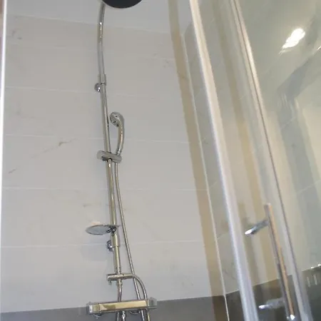 Le Clos Des Oiseaux Bed & Breakfast 4*