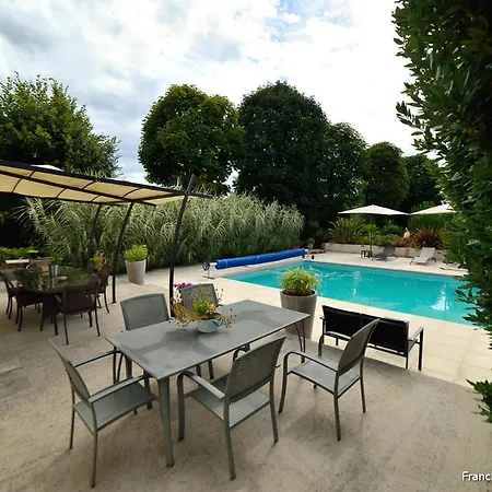 Le Clos Des Oiseaux Bed & Breakfast Saintes