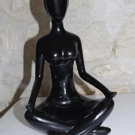 Le Clos Des Oiseaux Bed & Breakfast 4*