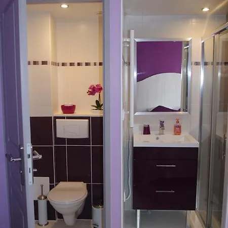 Le Clos Des Oiseaux Bed & Breakfast Saintes