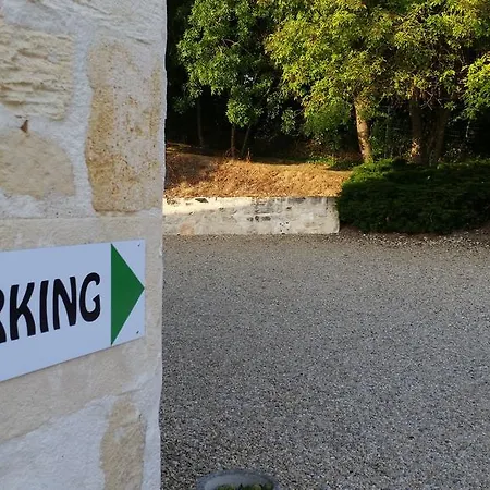 Le Clos Des Oiseaux Bed & Breakfast