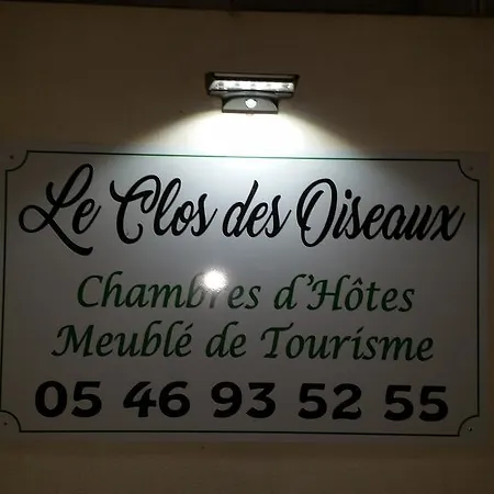 Le Clos Des Oiseaux Bed & Breakfast 4*