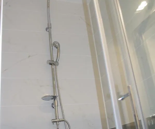 Le Clos Des Oiseaux Bed & Breakfast 4*