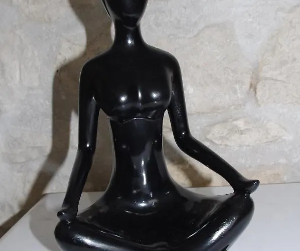 Le Clos Des Oiseaux Bed & Breakfast 4*