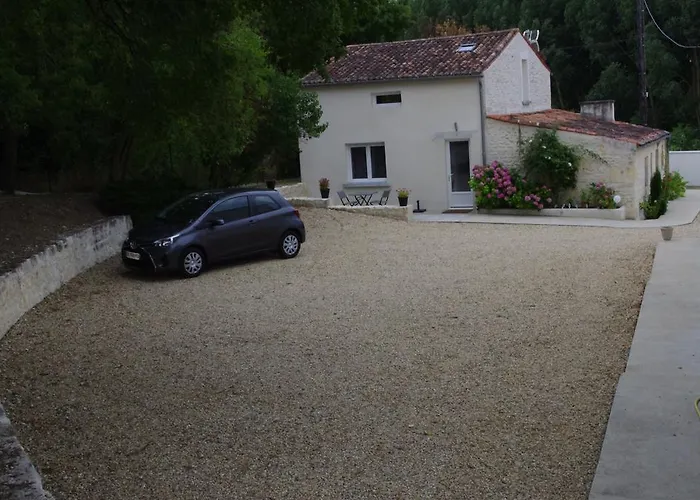 Le Clos Des Oiseaux 4*